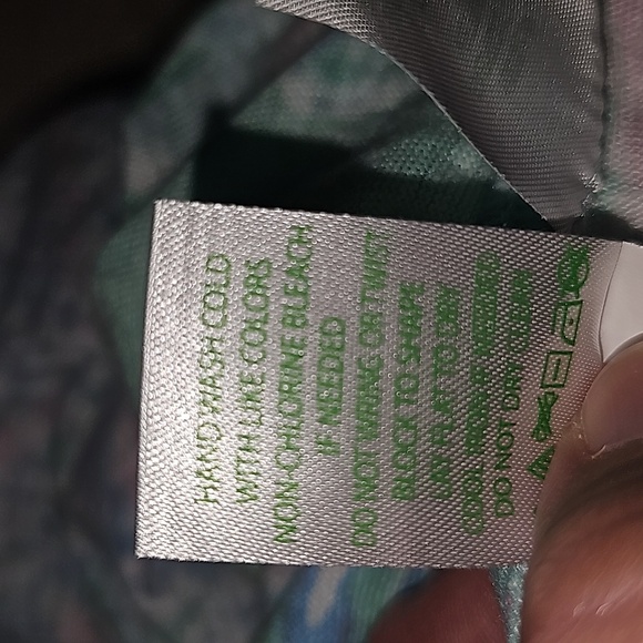 Lilly Pulitzer Mikela 100% Linen Short Sleeve T-shirt - Picture 9 of 9